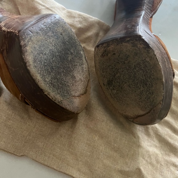 Authentic Gucci platform size 7 1/2 - Picture 5 of 9